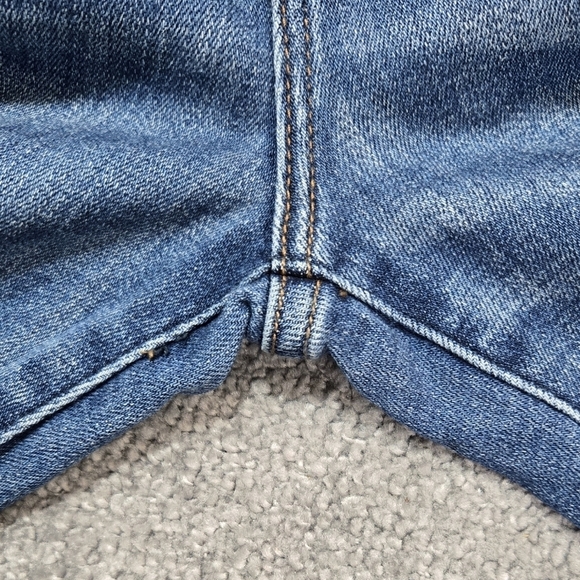 Abercrombie & Fitch Simone High Rise Ankle Flare Jeans Raw Hem Cropped - Picture 10 of 10